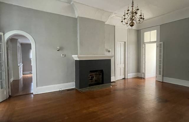 1915 Napoleon Ave Main Unit photos photos