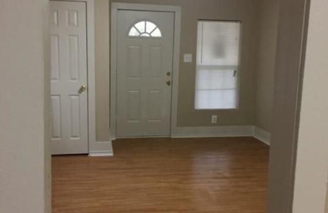 1622 Caldwell St Gallery 2