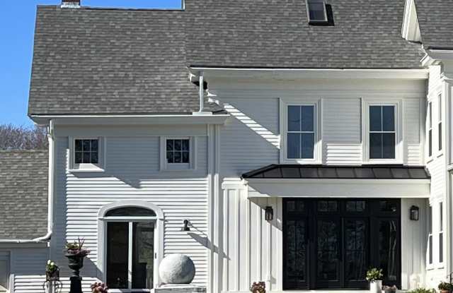 69 Atlantic Avenue Gallery 3
