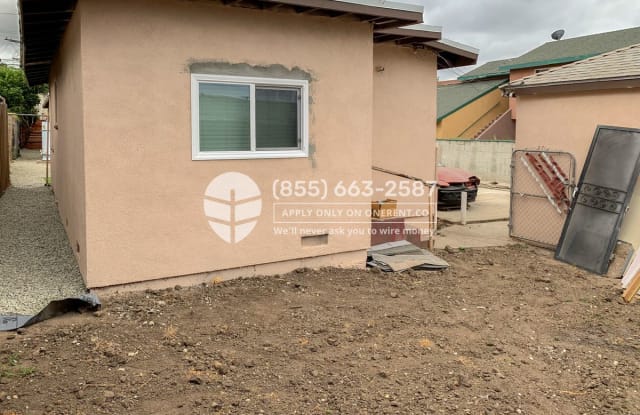 209 1/2 East Hazel Street - 209 1/2 E Hazel St, Inglewood, CA 90302