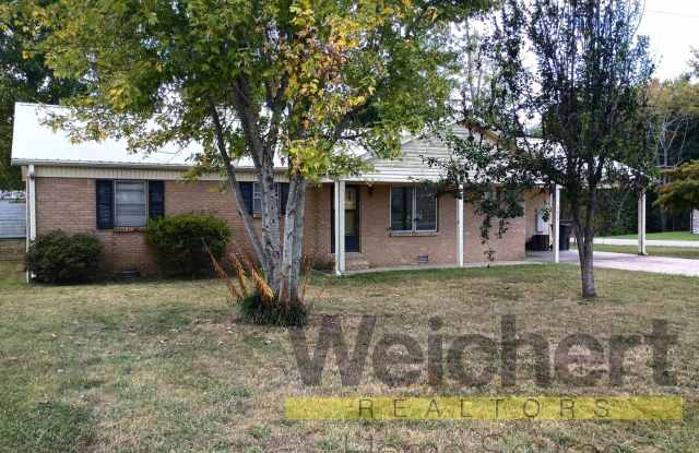 Updated 4-Bed Home with Fenced Yard  Carport - 5610 Mark Street, Paragould, AR 72450