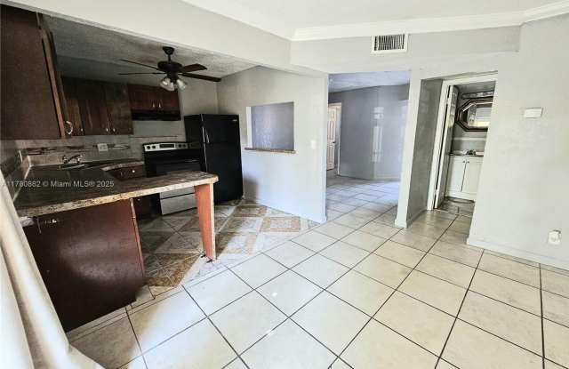2629 NW 60th Way 201, Sunrise, FL 33313 photos photos