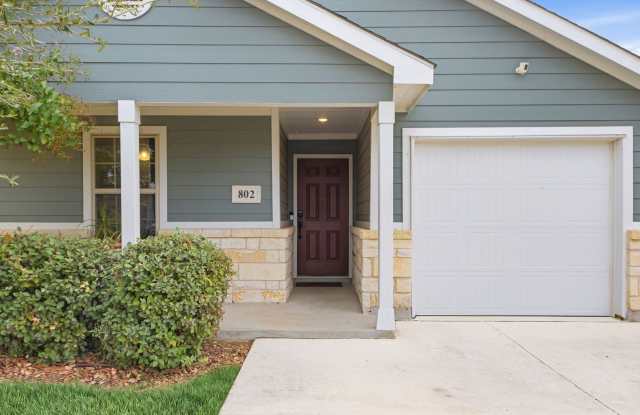 802 Hickory Trail Gallery 3