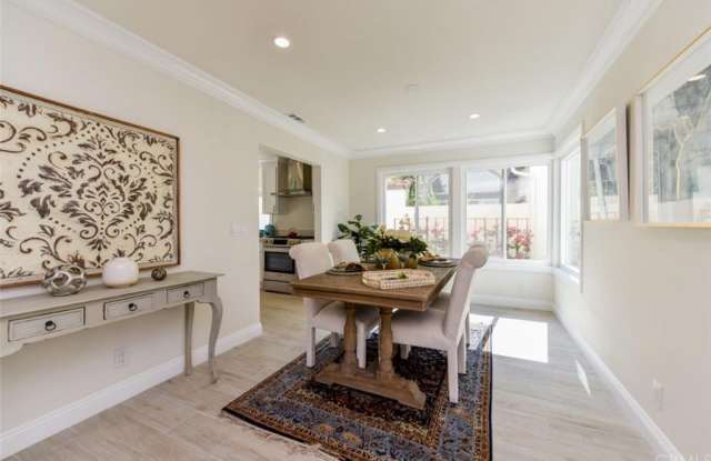 8 Willowbrook Gallery 2
