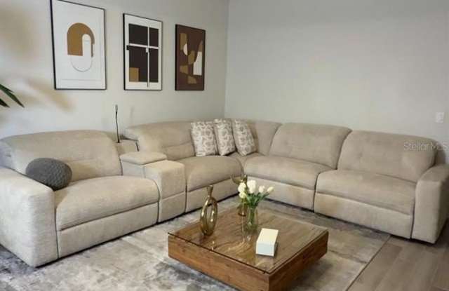 14746 OUTFITTER ST Gallery 4