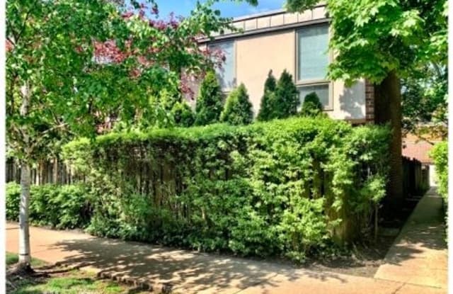 2030 N Larrabee St - 2030 North Larrabee Street, Chicago, IL 60614