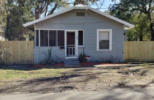 Home for Rent - 157 Willow Branch Ave, Jax, FL. 32254 - 157 Willow Branch Avenue, Jacksonville, FL 32254 Home for Rent - 157 Willow Branch Ave, Jax, FL. 32254 - 157 Willow Branch Avenue, Jacksonville, FL 32254