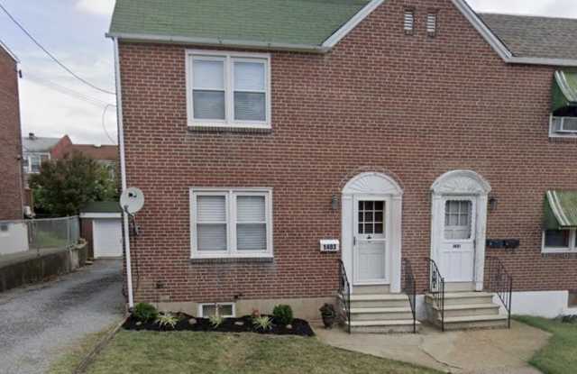 1403 BEECH Street Gallery 1