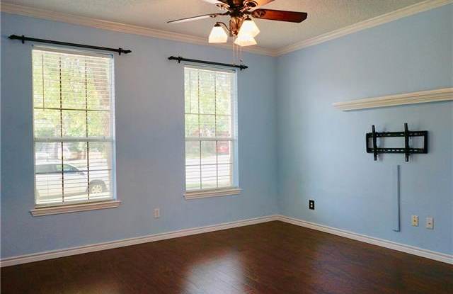 3216 Oleander Court Gallery 4
