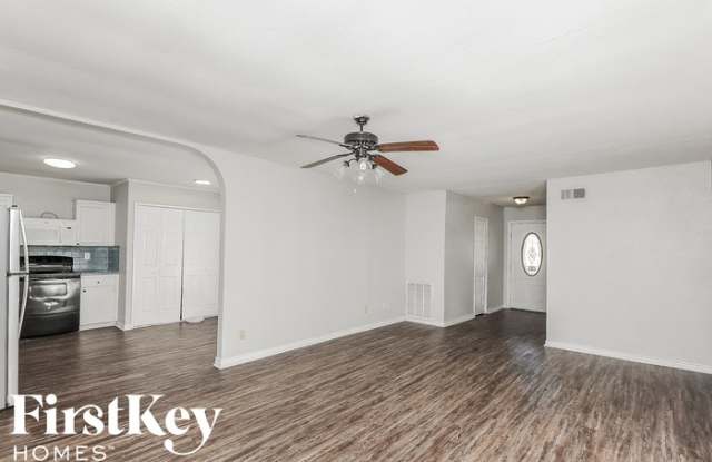 2202 Lockwood Drive Gallery 4