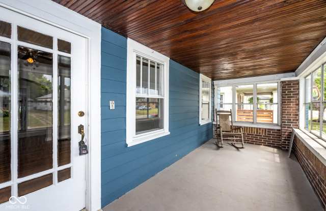 5144 Winthrop Avenue Gallery 3