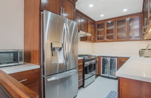 3121 Colorado Avenue - KUnit K photos photos