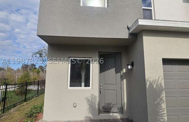 1201 Southstation PL Gallery 3