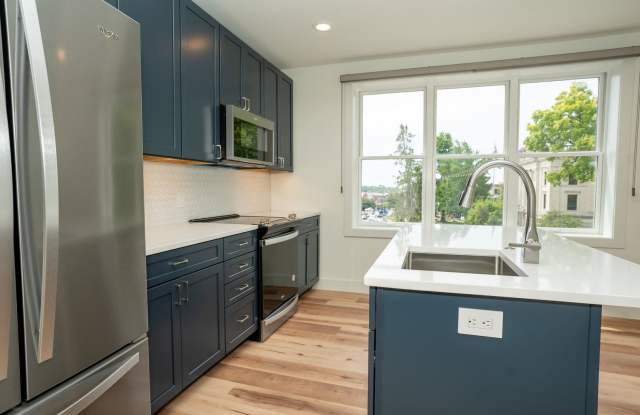 102 W 6th St photos photos