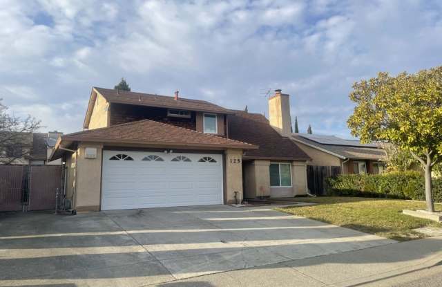 Beautiful 4 bedroom, 2.5 Bath Home photos photos