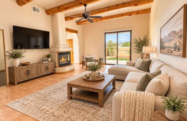 Gorgeous townhome in gated community Gallery 3