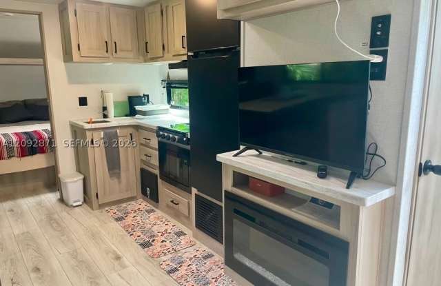 573 Mokena Dr Gallery 2