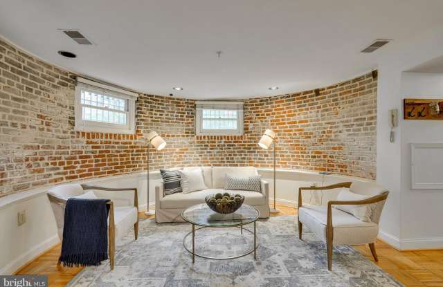 1938 BILTMORE Street NW Gallery 4