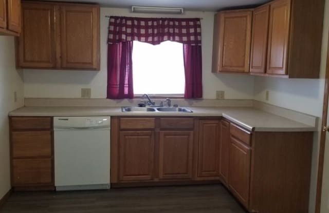 2211 W Irving - 2211 West Irving Street, Wichita, KS 67213