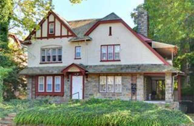 6308 Sherwood Rd photos photos