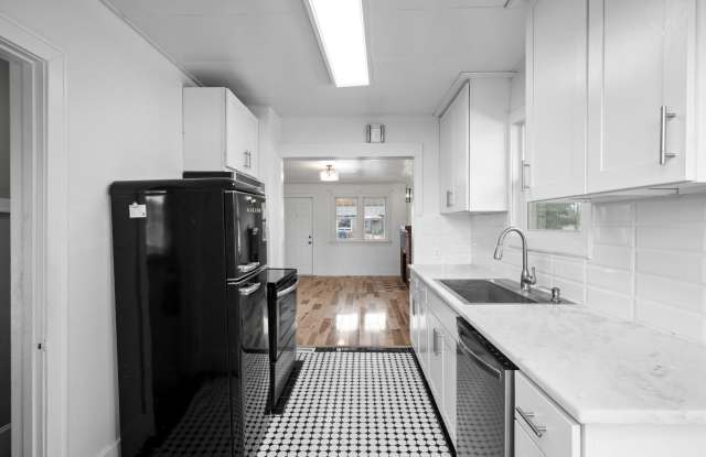 Remodeled 3BR/2BA Brick Bungalow - Fireplace, Finished Basement & Garage photos photos