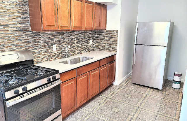 864 East 15th Street photos photos