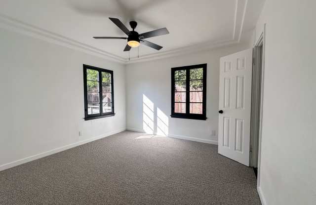 Mid-City West Room Rental With An Assigned Parking Space Gallery 3