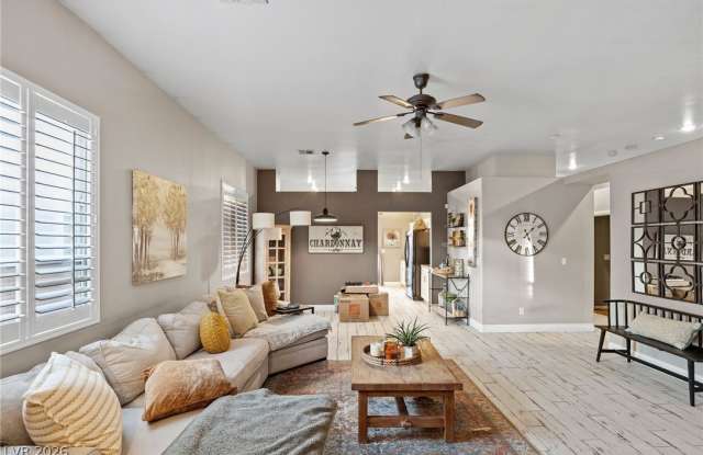 222 Horizon Peak Drive Gallery 4