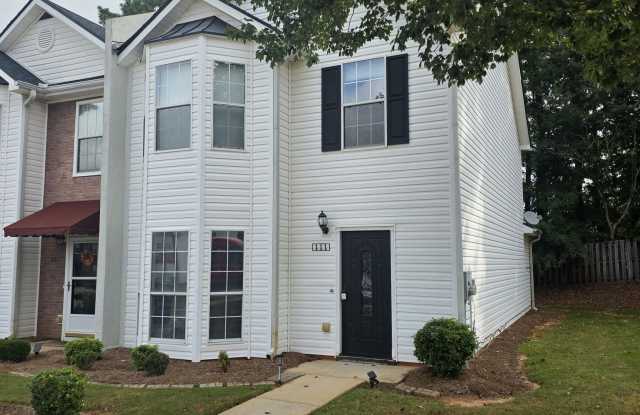 111 Chastain Loop Gallery 2