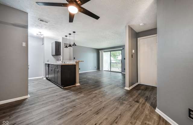 4351 Village Parkway Circle W Gallery 3