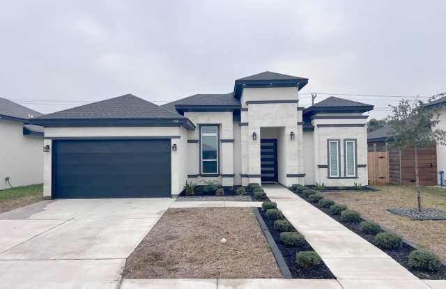 Beautiful Upgarded 3 b/2.5 bath Home in Alton.Don't Miss Out! photos photos