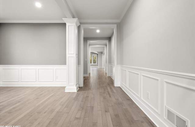 62042 Mound Road Gallery 4