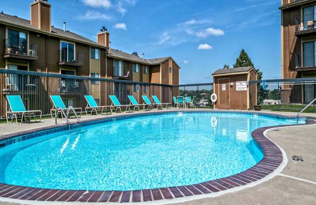 Fox Ridge Apartments Gallery 4