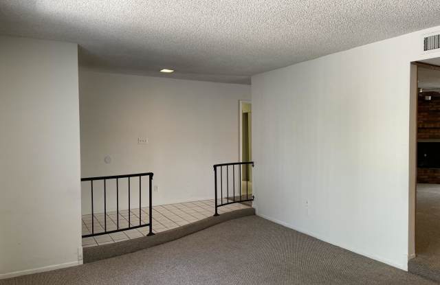 3435 W CINNABAR Avenue Gallery 4