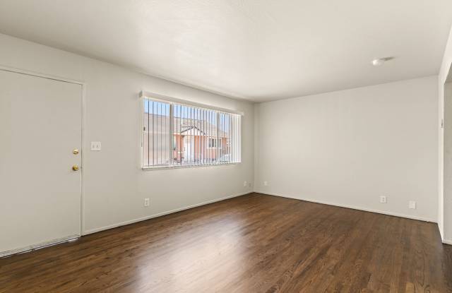 Charming 2-Bedroom San Leandro Home with Refinished Hardwoods & Covered Patio Gallery 2