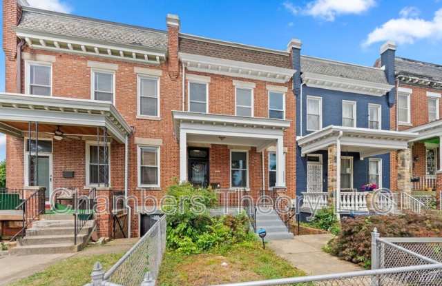 3532 Warder St NW Gallery 3