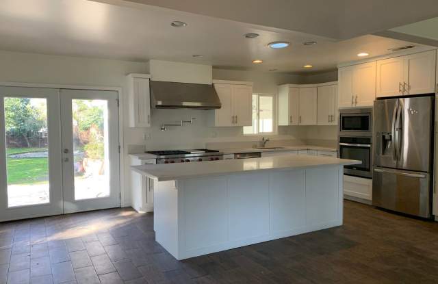 6957 Aldea Ave. Gallery 3