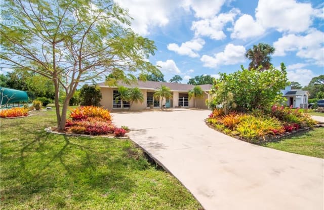 5800 Eagle Drive - 5800 Eagle Drive, Lakewood Park, FL 34951