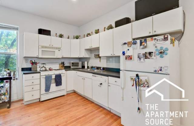 1024 North Damen Ave. photos photos
