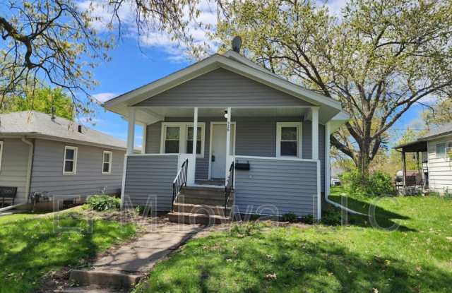 526 Kirkwood Avenue photos photos