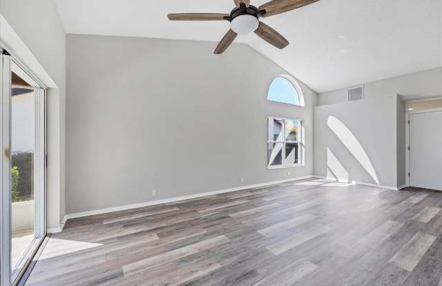 4998 Tamarack Trail Gallery 4