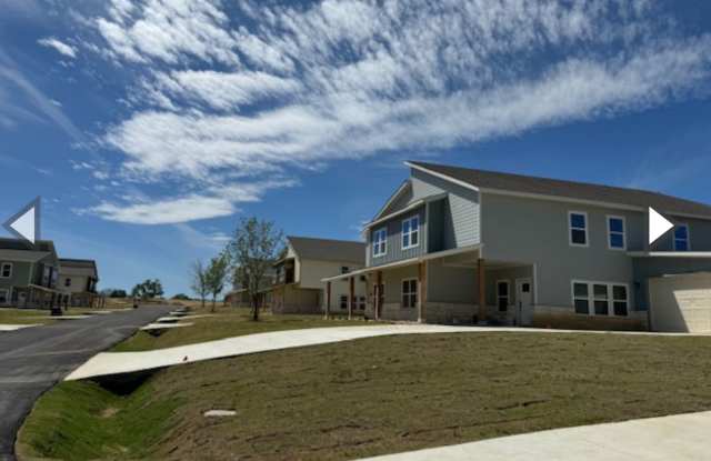 4/2/2 Gated Community + OFFICE space + No Water Bill + Peaster ISD photos photos