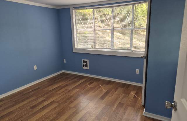 1710 Chatfield Road Gallery 2