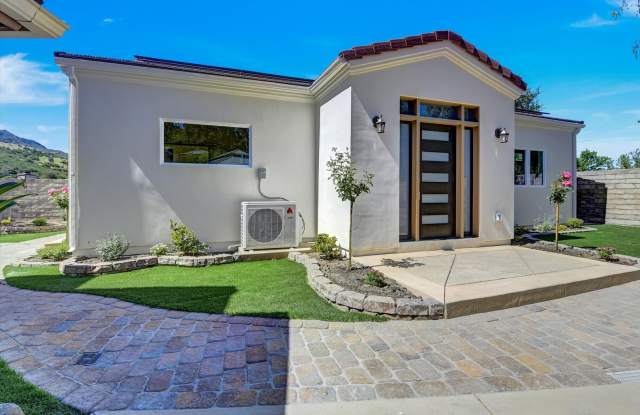RENT DROP & 50% Off 1st Mo.! New 1 Bed + Flex Rm & 2 Bath ADU – Agoura Hills | 800 Sq Ft photos photos