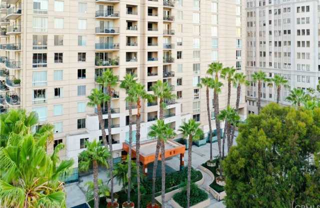 850 E Ocean Boulevard Gallery 2