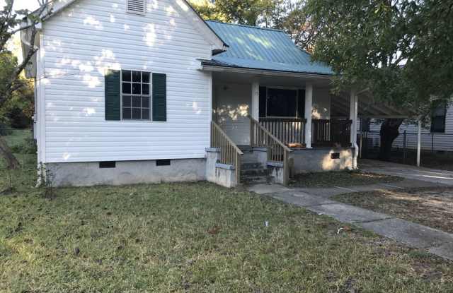 Newly remodeled 3-bedroom 1 bath in Alabama City - 15 Comnock Avenue, Gadsden, AL 35904 Newly remodeled 3-bedroom 1 bath in Alabama City - 15 Comnock Avenue, Gadsden, AL 35904