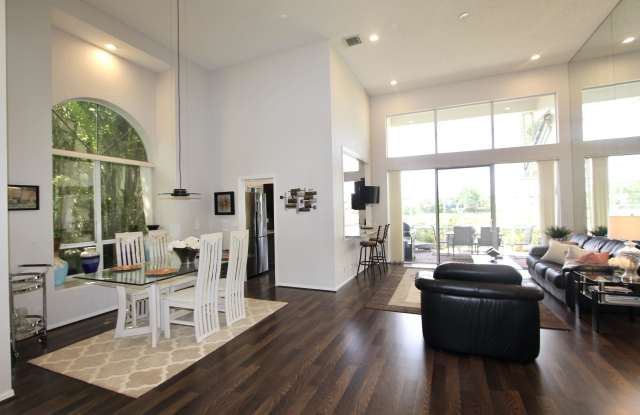 5242 Windsor Parke Drive Gallery 3