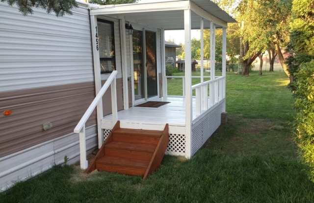 Private Manufactured Home! Gallery 1