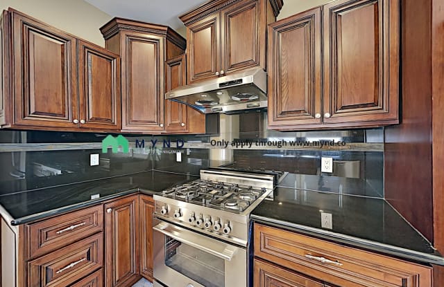 815 Santa Ray Ave - 815 Santa Ray Avenue, Oakland, CA 94610