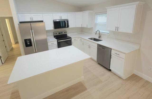 8943 N Trojan Dr Gallery 2